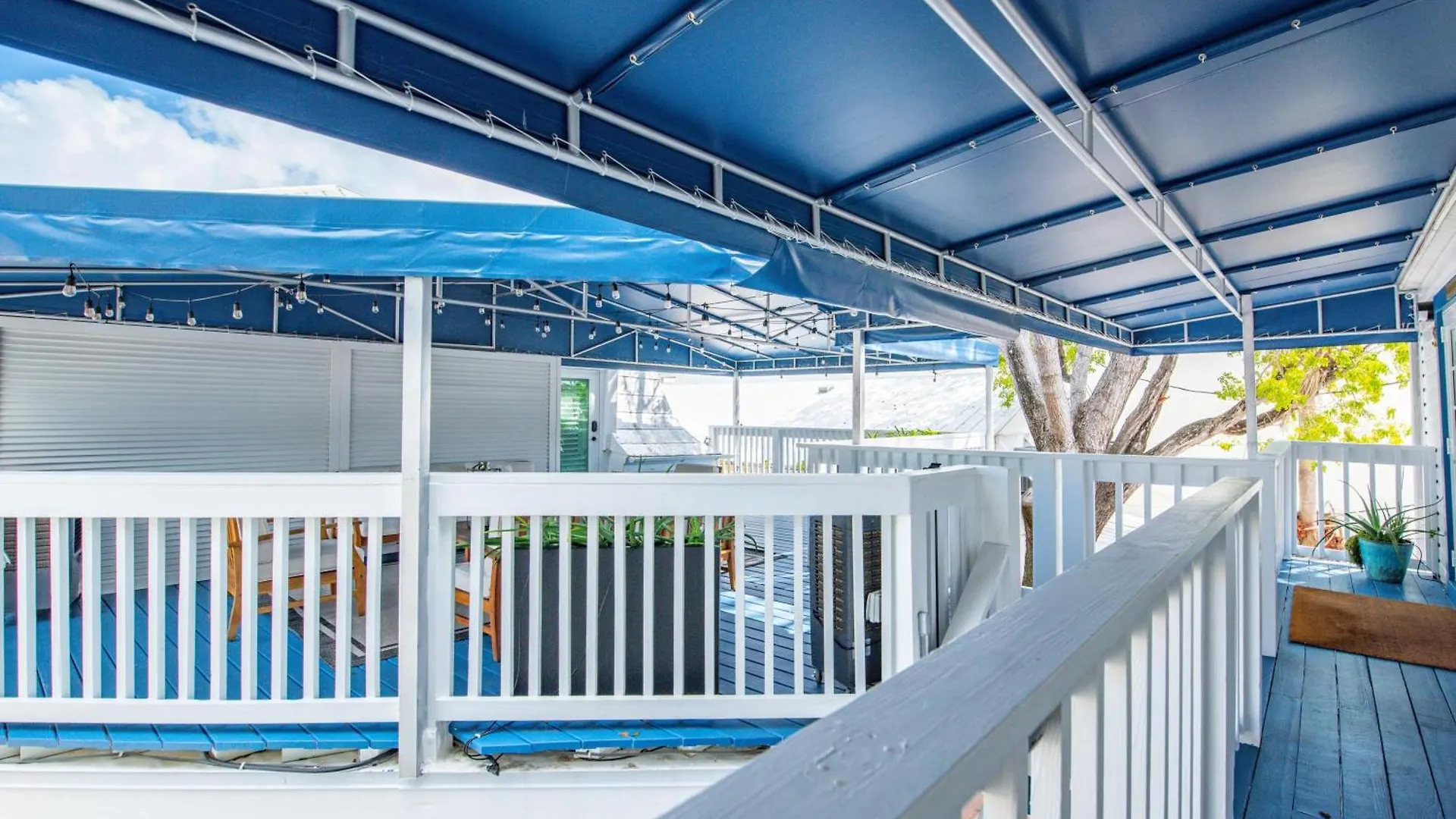 Custom House Inn All Key West Apartment