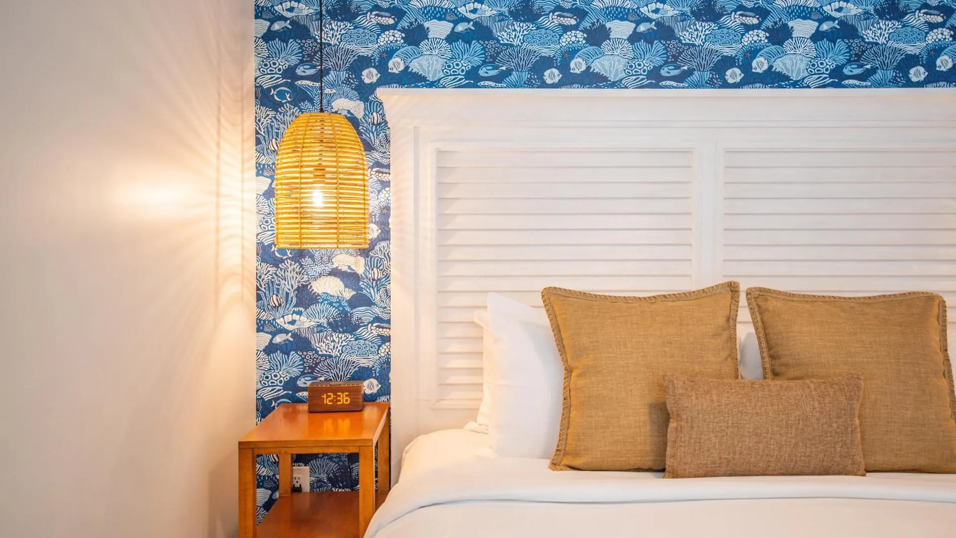 Custom House Inn All Key West Apartment